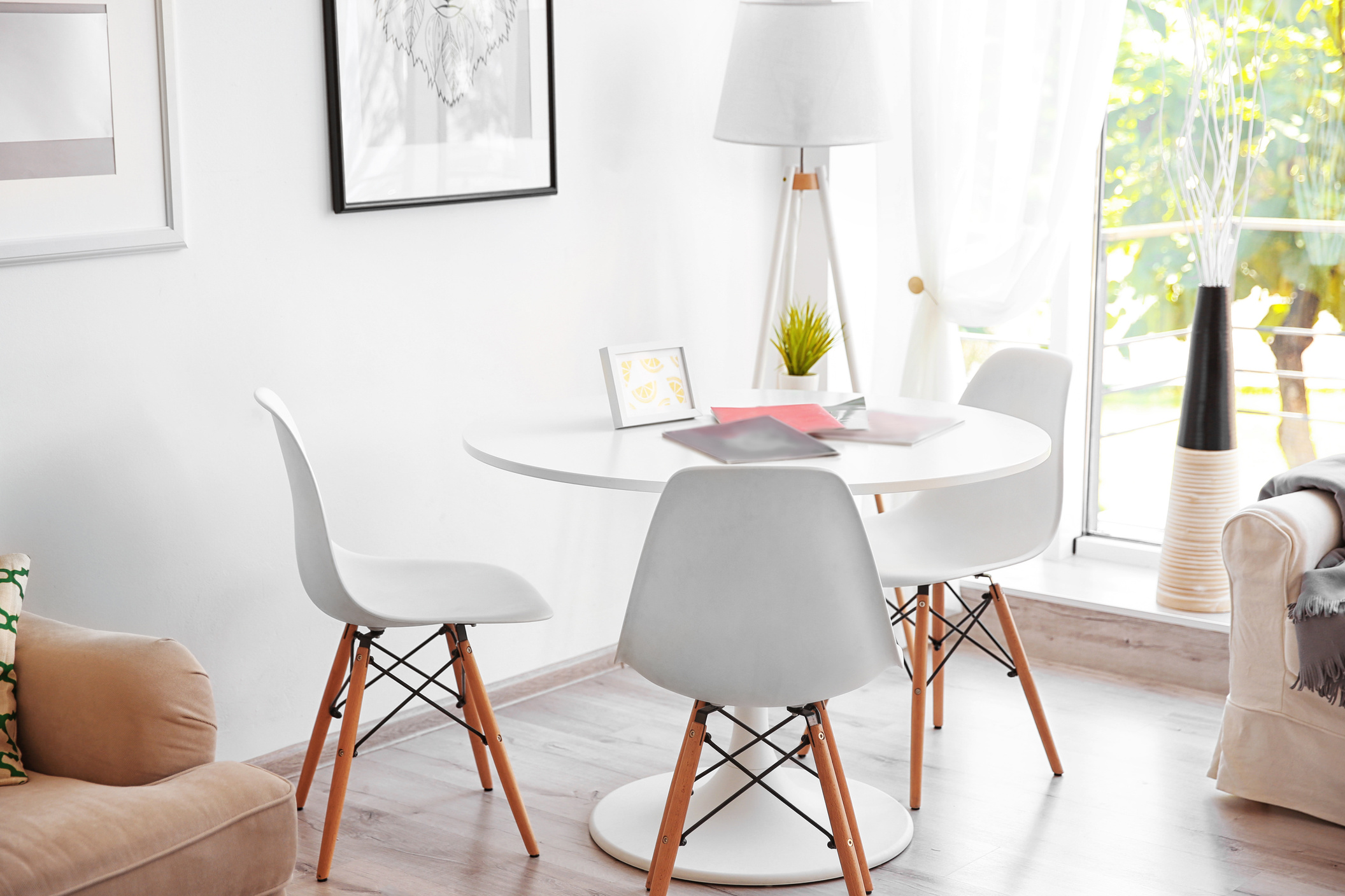 Modern Interior with White Table and Chairs